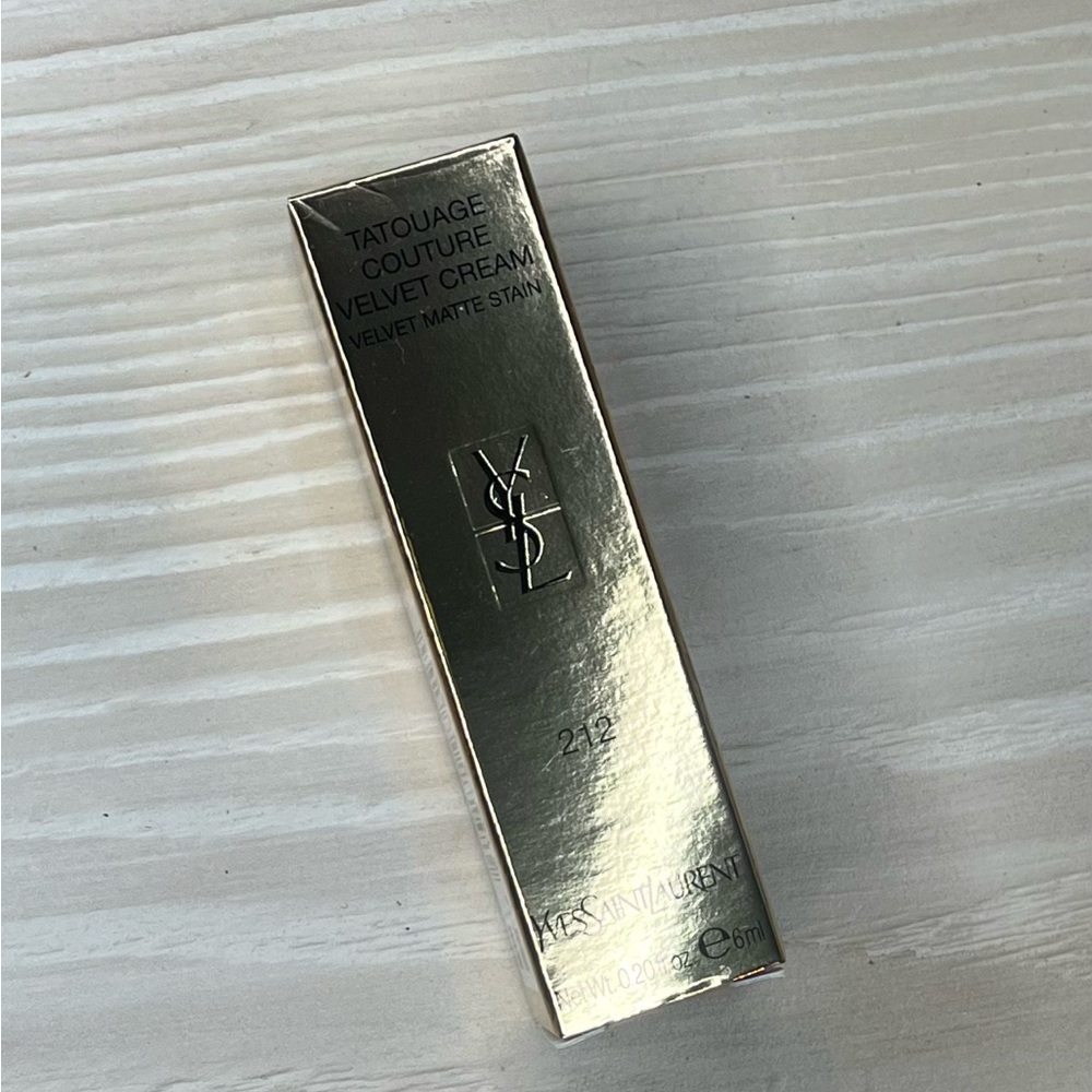 Yves Saint Laurent Tatouage Couture Velvet Cream Lipstick - Rouge Rebel 212 - Picture 4 of 7